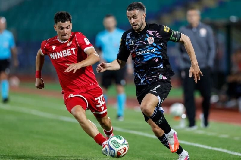 Soi kèo Derry City vs CSKA Sofia 00h30 ngày 17/07: Hòa là đẹp